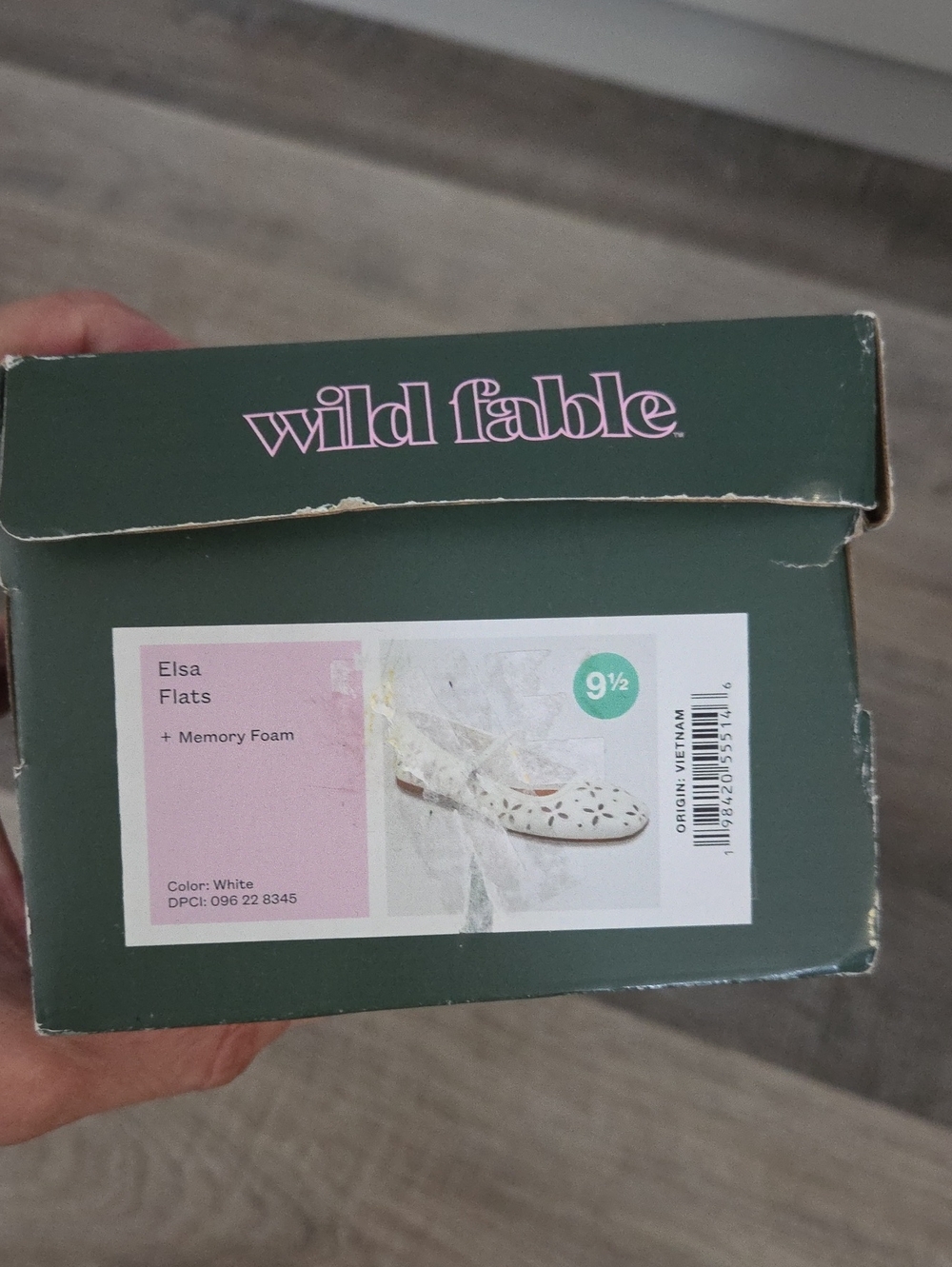 White Floral Cutout Elsa Mary Jane Flats, Size 9.5, New In Box - Picture 10 of 10